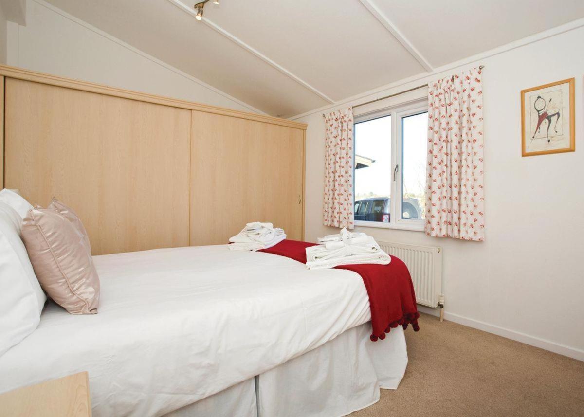 Dacre Lakeside Park Hotell Brandesburton Eksteriør bilde