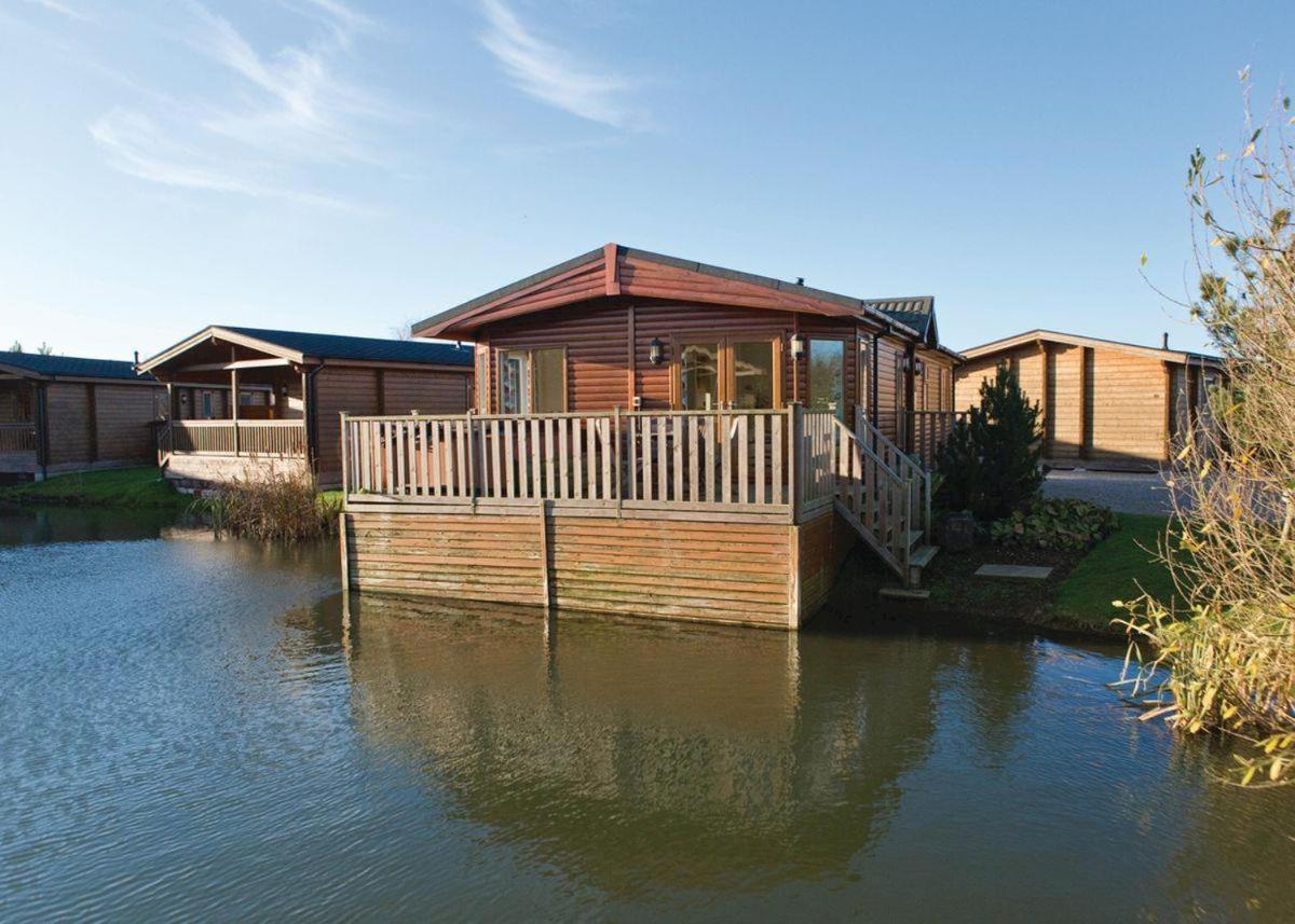 Dacre Lakeside Park Hotell Brandesburton Eksteriør bilde